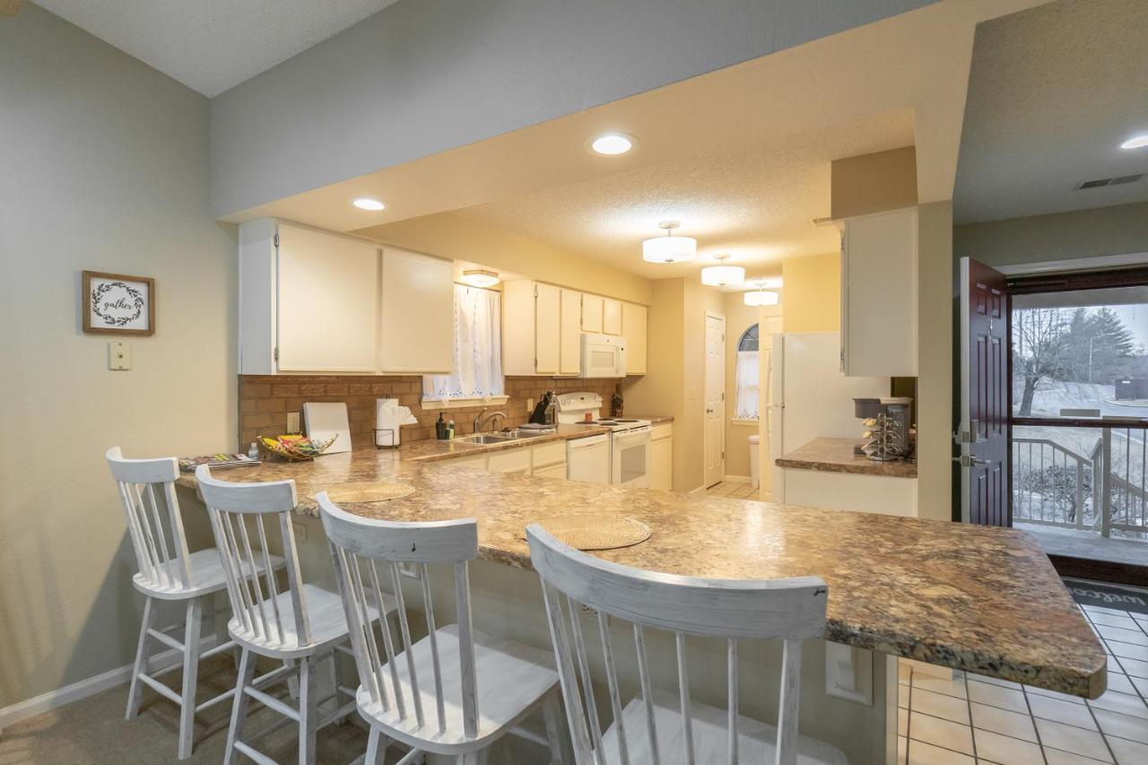 2Br Penthouse Condo - 2 Pools - Close To The Strip - Free Tickets Included - Fhc-24 Брэнсон Экстерьер фото